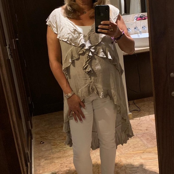 VICI- taupe washed our adorable bilevel top - Picture 6 of 7